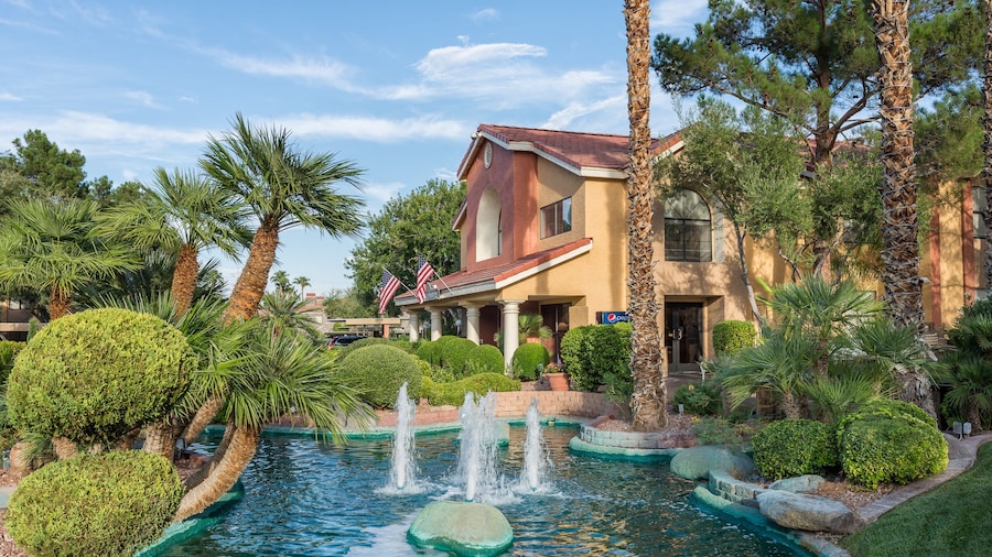 Westgate Flamingo Bay Resort