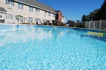 Cresthill Suites Syracuse