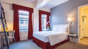 In-room safe, desk, iron/ironing board, free WiFi