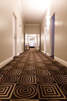 The Belmore All Suite Hotel Deals Reviews Wollongong Aus - 