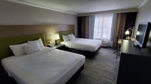 Premium bedding, in-room safe, desk, laptop workspace