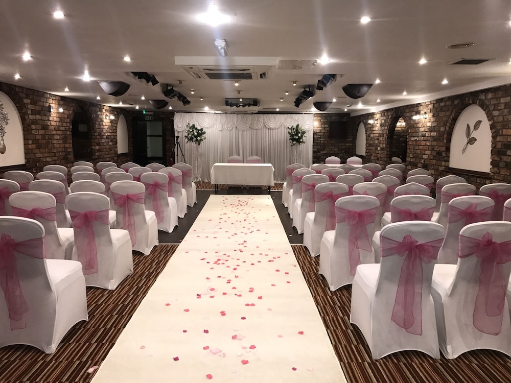 Banquet hall, Best Western Bradford Guide Post Hotel