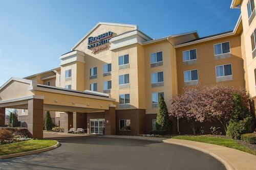 Great Place to stay Fairfield Inn & Suites by Marriott Columbus OSU near Columbus 