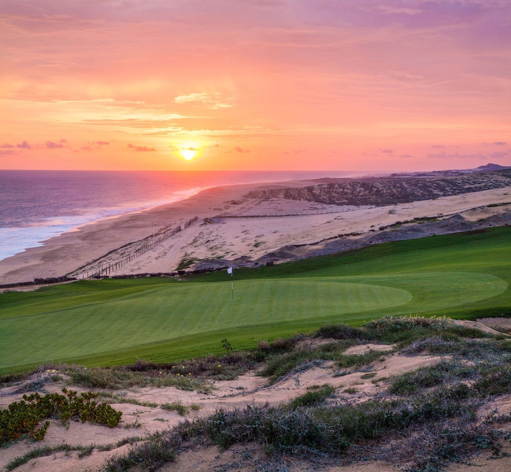 Pueblo Bonito Sunset Beach Golf & Spa Resort All Inclusive in Cabo