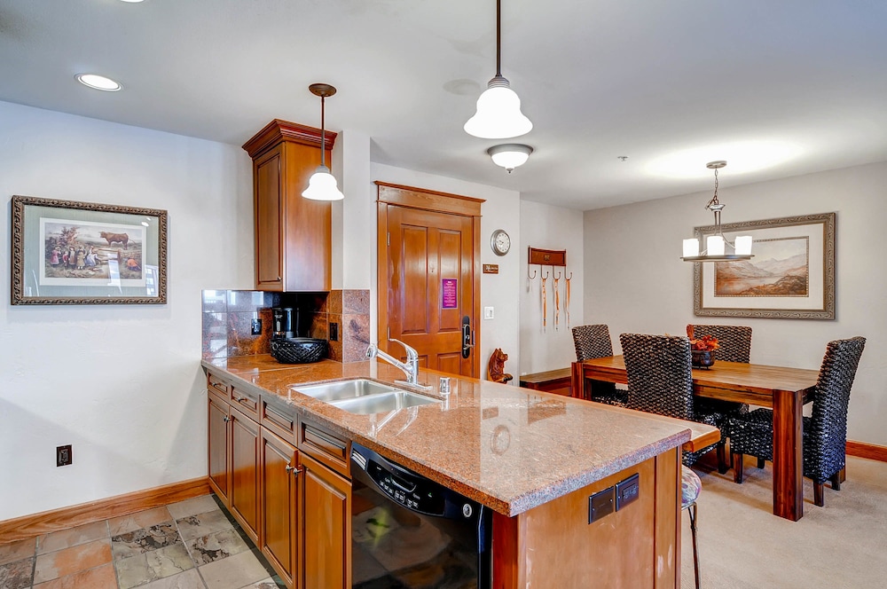 Copper One at Center Village by Copper Mountain Lodging in Copper