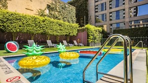 Outdoor pool, pool loungers