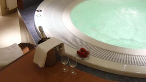 Indoor spa bath