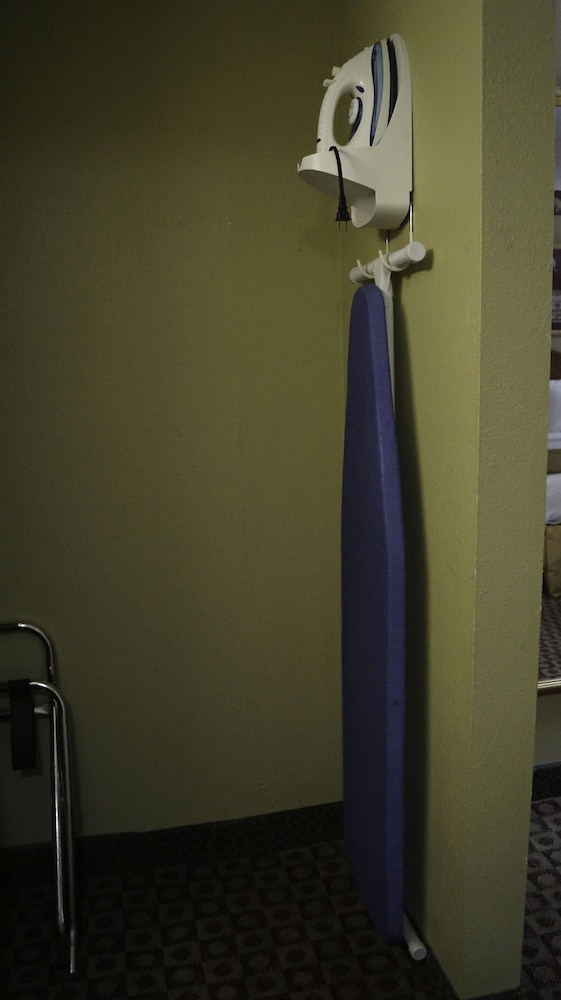 Americas Best Value Inn St. Louis Downtown in St. Louis Best Rates