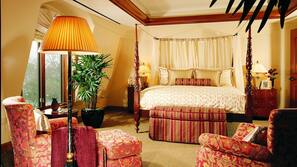 Egyptian cotton sheets, premium bedding, minibar, in-room safe