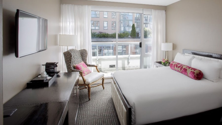 OPUS Hotel Vancouver
