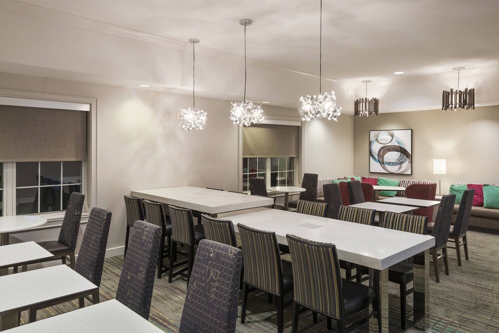 Breakfast area, Residence Inn by Marriott Tampa Westshore/Airport