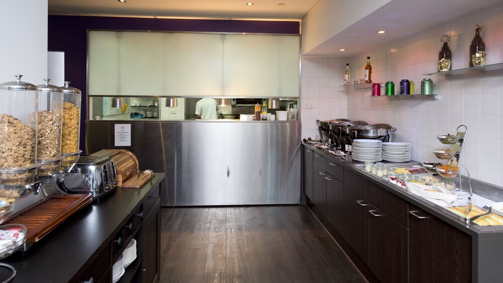 Park Regis Griffin Suites