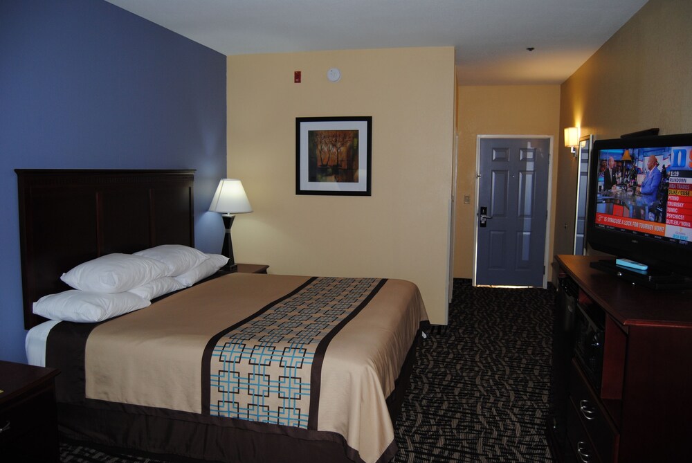 Days Inn & Suites by Wyndham Prattville-Montgomery