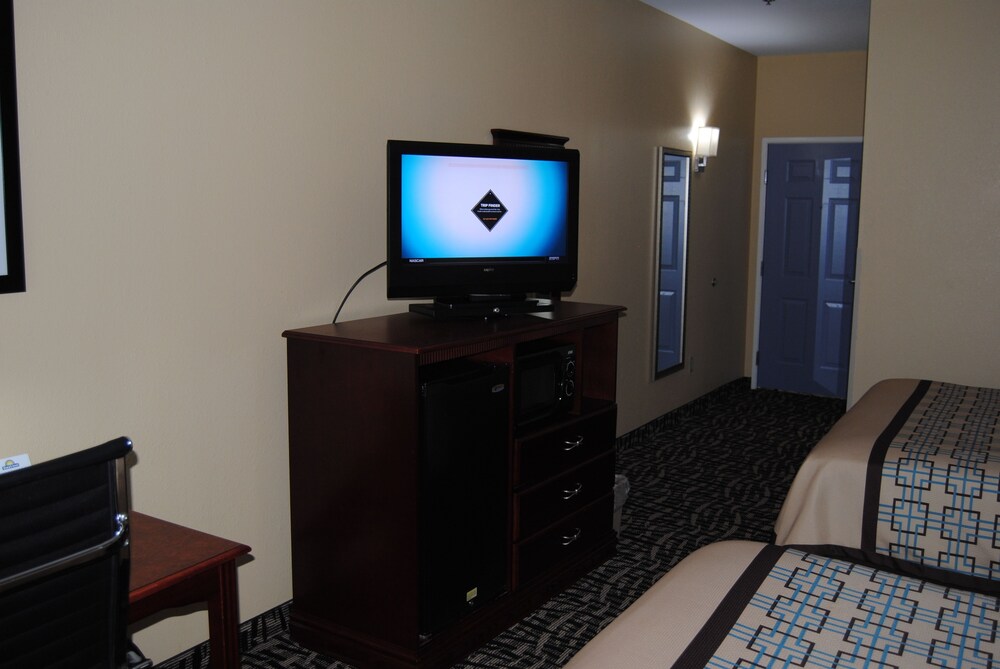 Days Inn & Suites by Wyndham Prattville-Montgomery