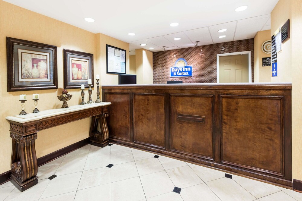 Days Inn & Suites by Wyndham Prattville-Montgomery