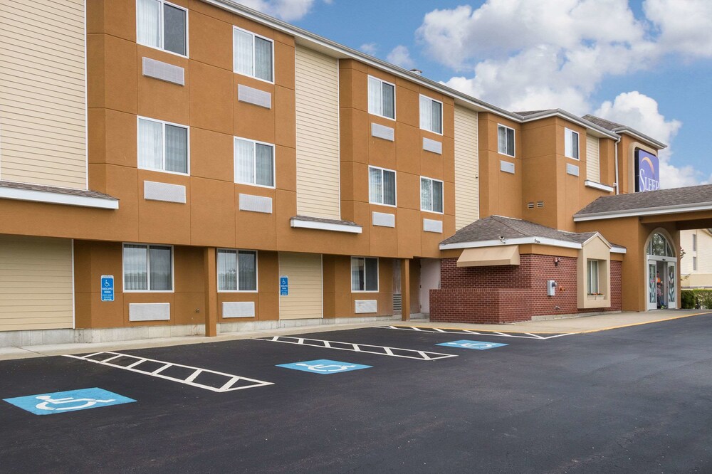 Sleep Inn & Suites Niantic