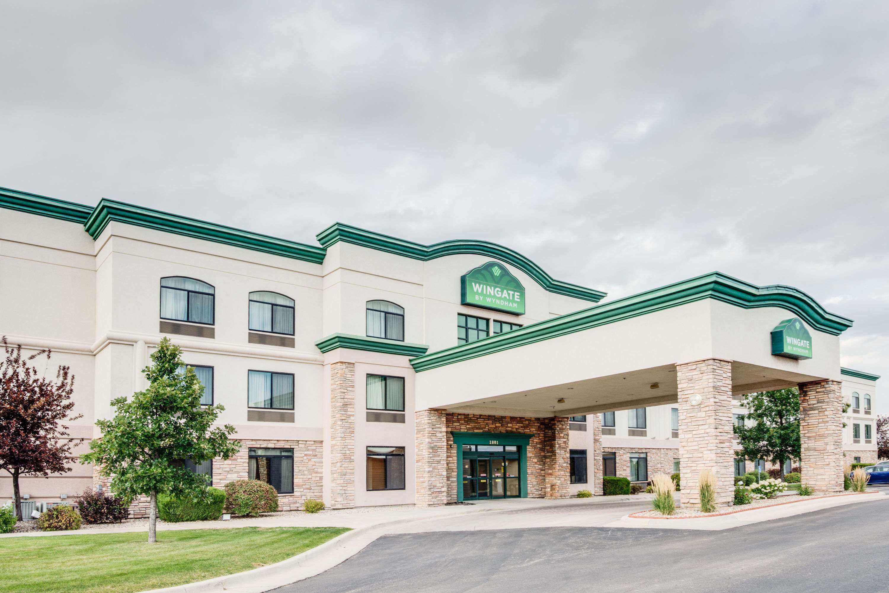 Wingate By Wyndham Gillette Near Cam-plex In Gillette Wy Expedia