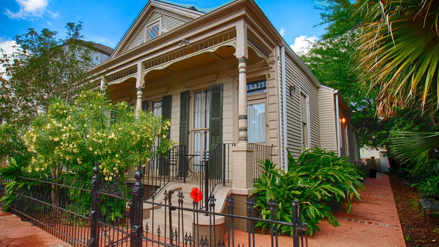Lamothe House