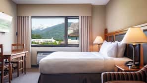 In-room safe, desk, laptop workspace, iron/ironing board