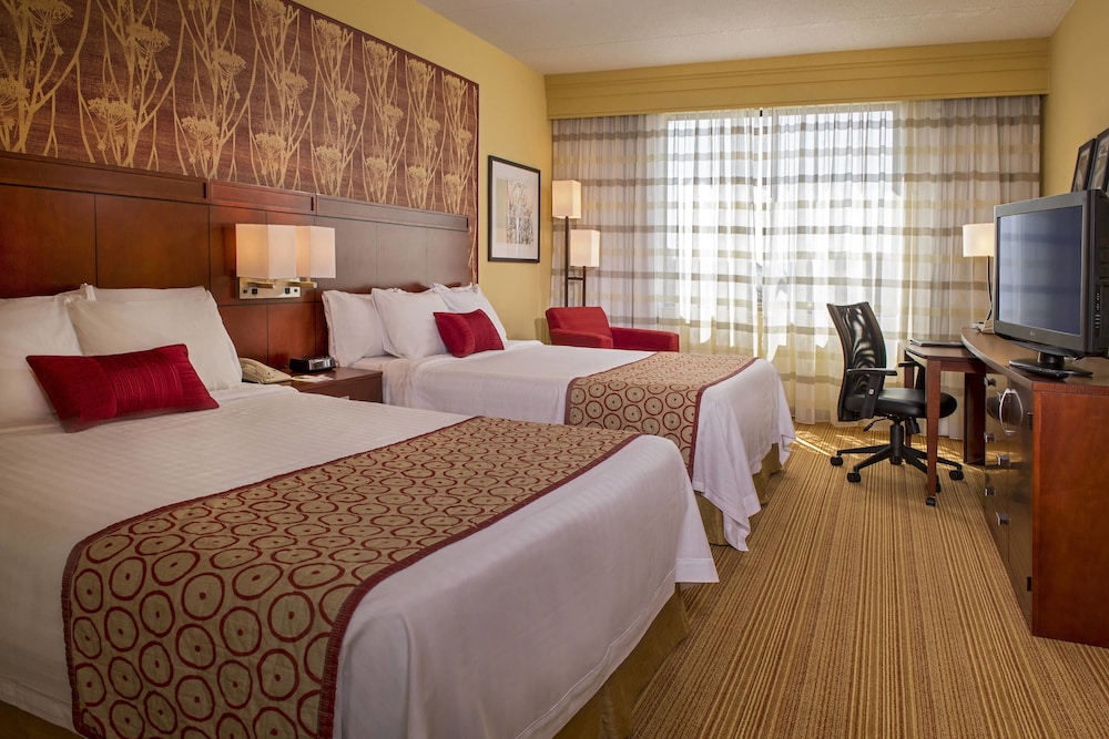 Courtyard by Marriott Long Island MacArthur Airport 2019 Room Prices