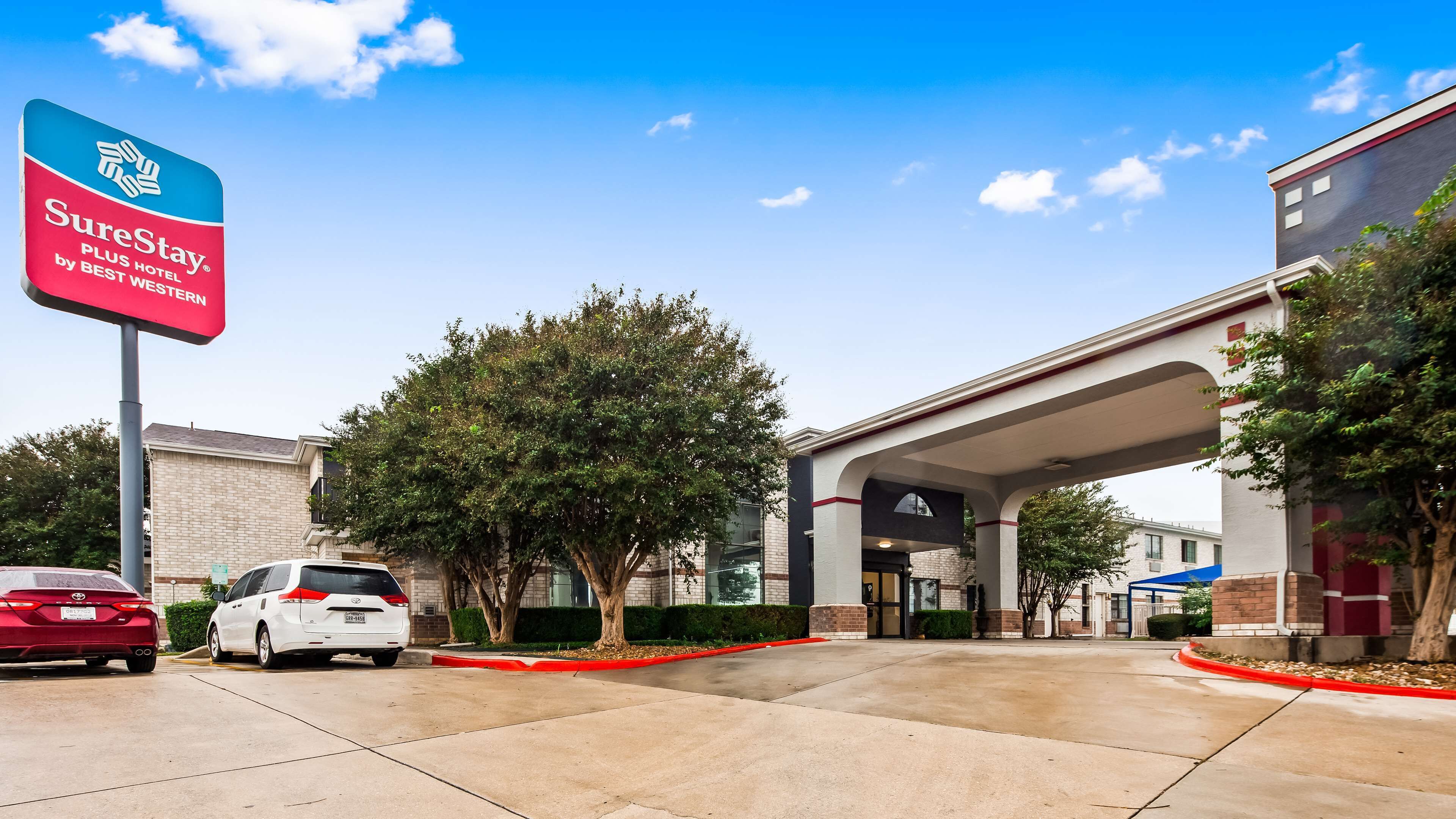 Super 8 San Antonio Airport in San Antonio, United States