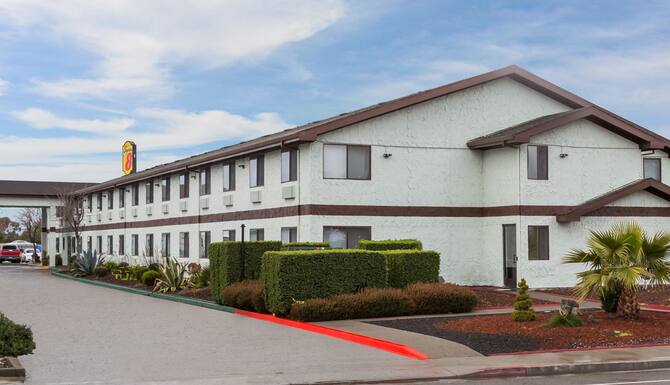 Super 8 By Wyndham Arcata In Eureka Ca Expedia