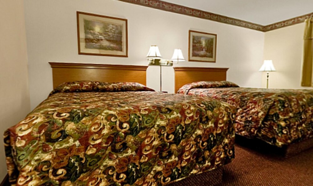 Americas Best Value Inn & Suites Thief River Falls