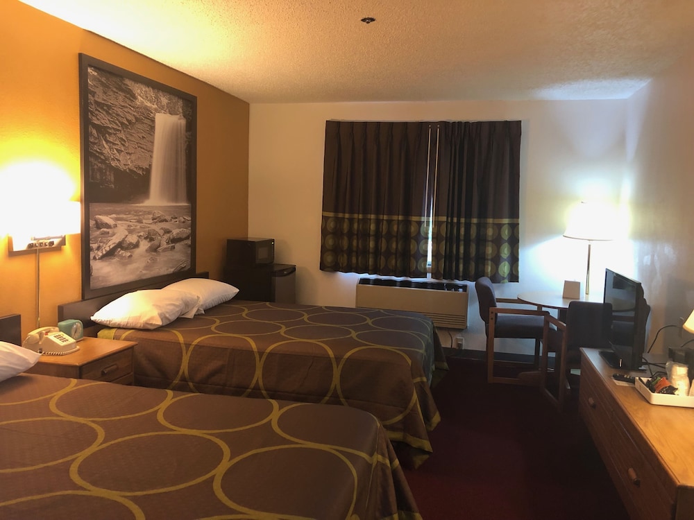 Room, Super 8 by Wyndham Front Royal