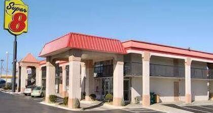 Super 8 by Wyndham Oklahoma Fairgrounds