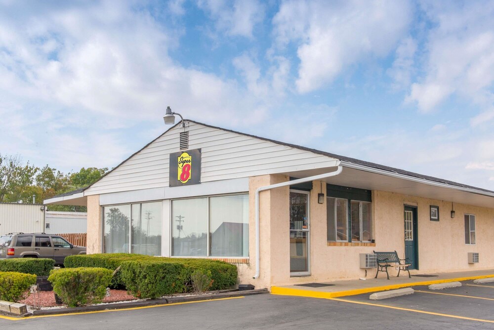 Super 8 by Wyndham Centerville-Richmond