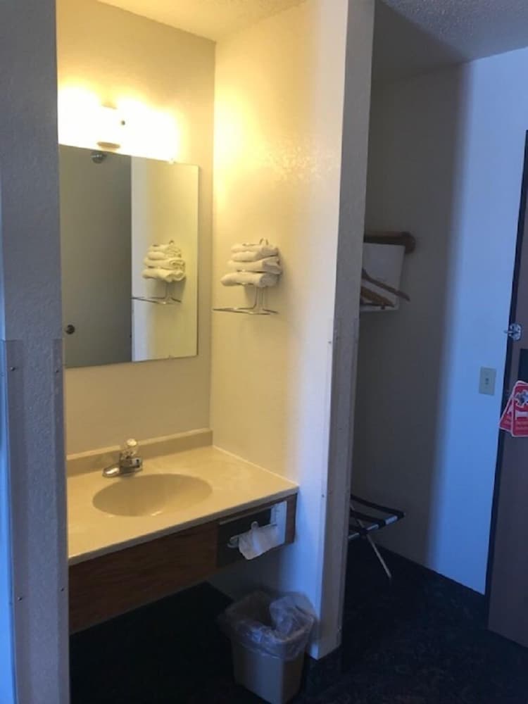 Selby Motel in Selby Best Rates & Deals on Orbitz