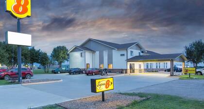 Super 8 by Wyndham Belleville