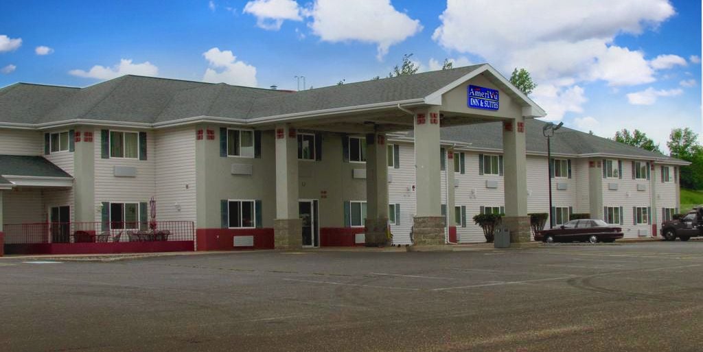 AmeriVu Inn & Suites - Cumberland in Rice Lake, United States