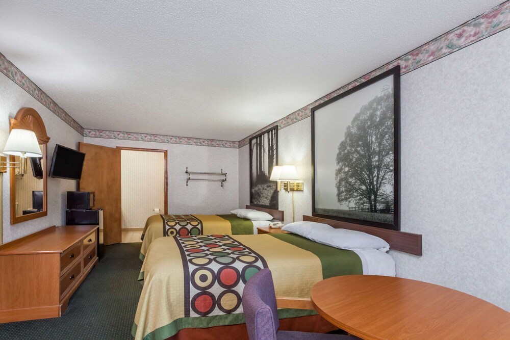 Room, Super 8 by Wyndham Columbia SC / Ft. Jackson