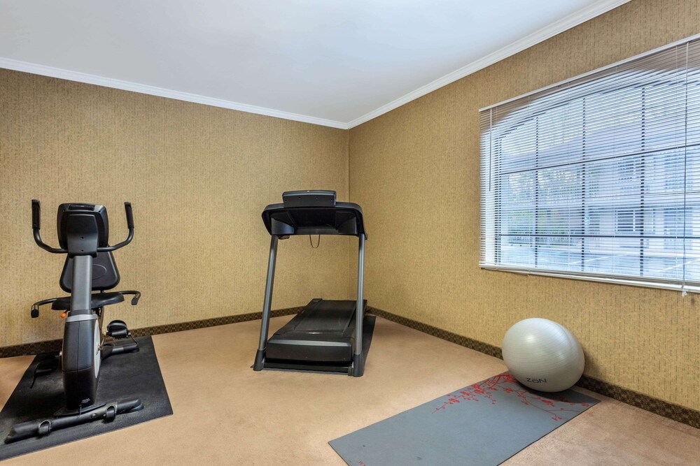 Super 8 by Wyndham Marysville/Port Huron Area