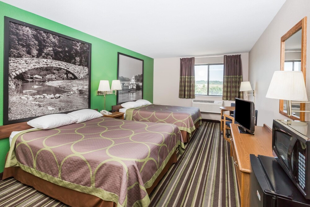 Room, Super 8 by Wyndham Sioux City South