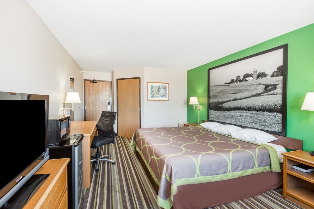 Room, Super 8 by Wyndham Sioux City South