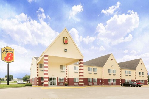 Check Expedia for Availability of Super 8 by Wyndham Holton