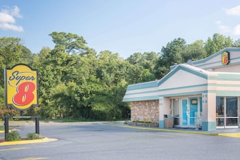 Doubletree By Hilton Raleigh Brownstone University - 