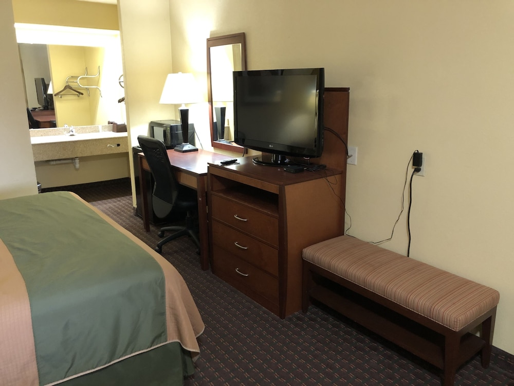 Americas Best Value Inn & Suites Yukon Oklahoma City