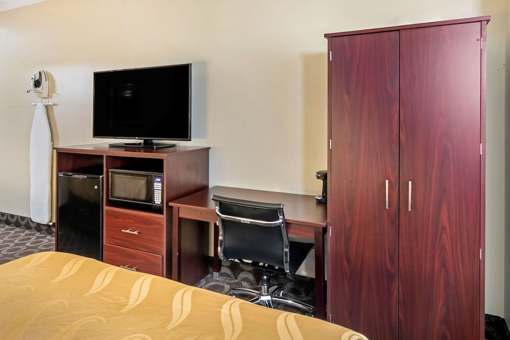 Quality Inn Overland Park Kansas City