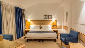 Minibar, in-room safe, desk, blackout drapes