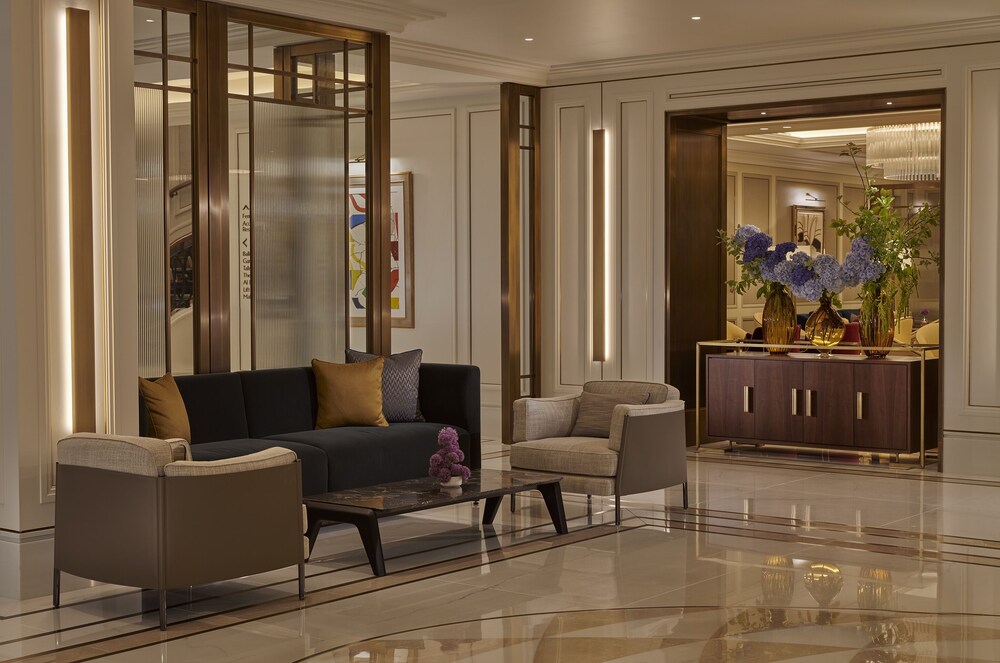 Lobby, The Carlton Tower Jumeirah