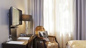 Premium-sengetøj, minibar, skrivebord, kontorområde til laptop