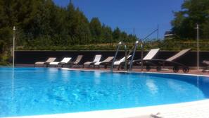 Piscina all'aperto