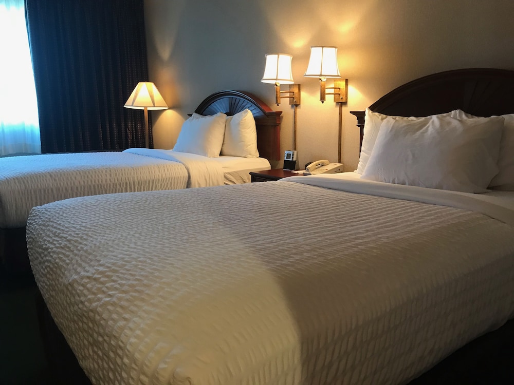 Clarion Hotel - Downtown - University Area