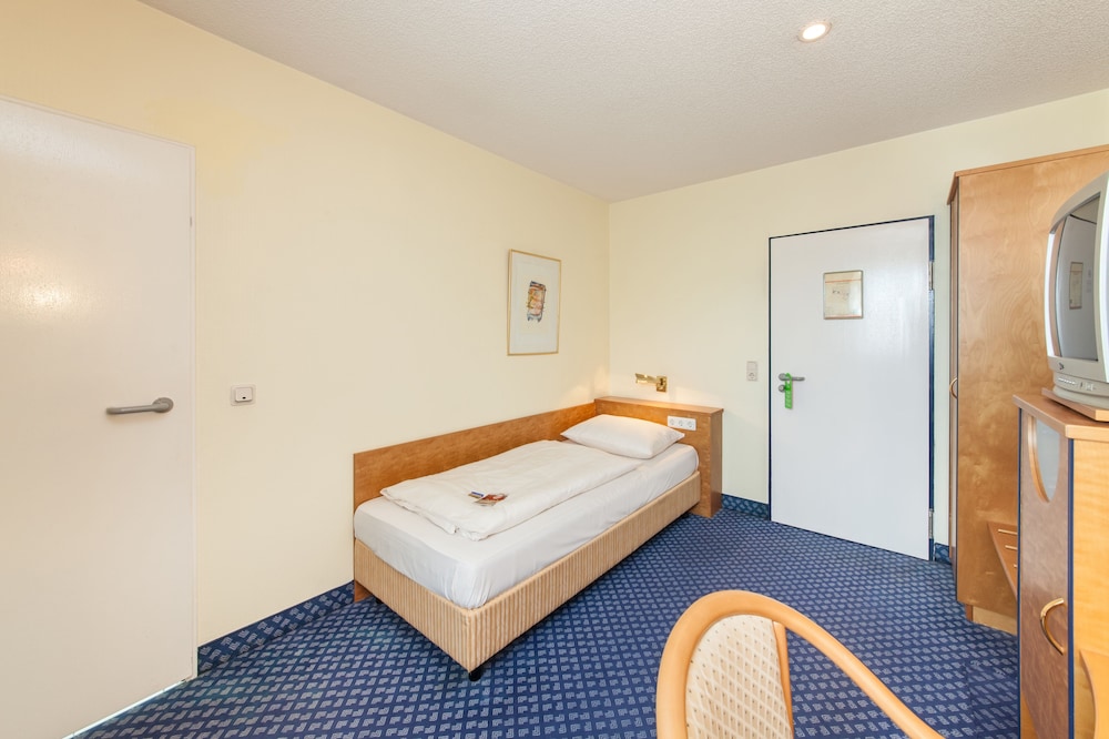 Photo - Hotel VIKTORIA Düsseldorf-Neuss - Self Check-In