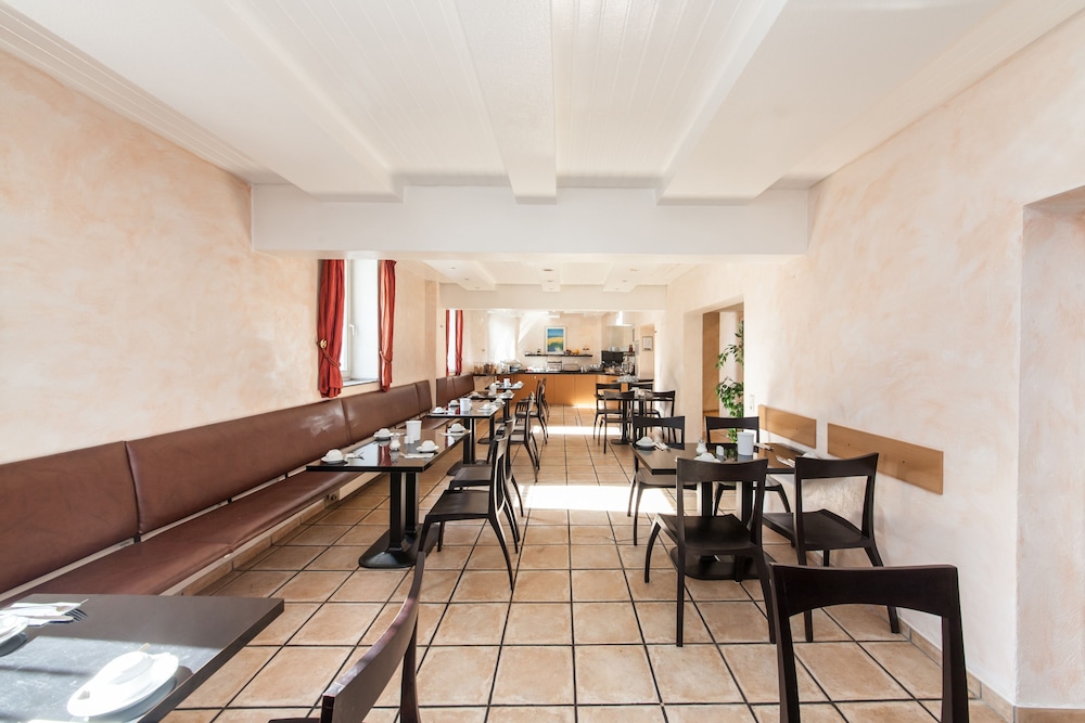 Photo - Hotel VIKTORIA Düsseldorf-Neuss - Self Check-In