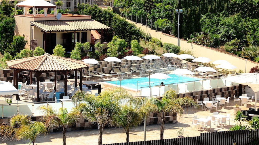 Hotel Costazzurra Museum & Spa