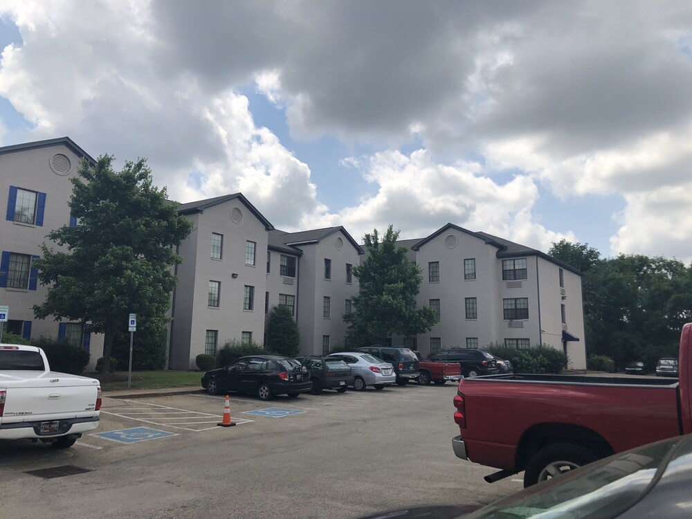 Exterior, InTown Suites Extended Stay Murfreesboro TN - MTSU